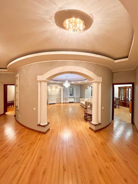 Elite & Huge Home in Almaty City Centre (220 sq.m)