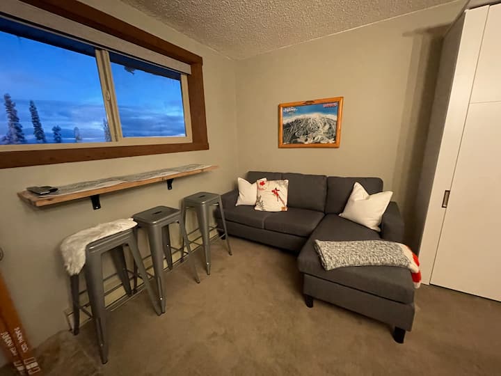 Ski In/out 1bd+flex Room Condo. - Big White Ski Resort, BC
