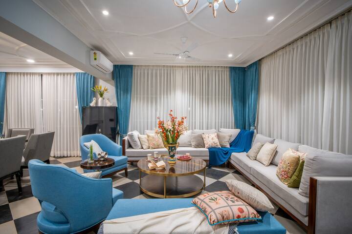 Living room image 3