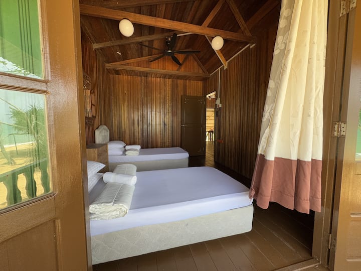 Sunrise Chalet (Double Room) - Marang