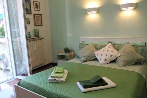 Top performing Airbnb: Holidayrelax Apartment in La Spezia