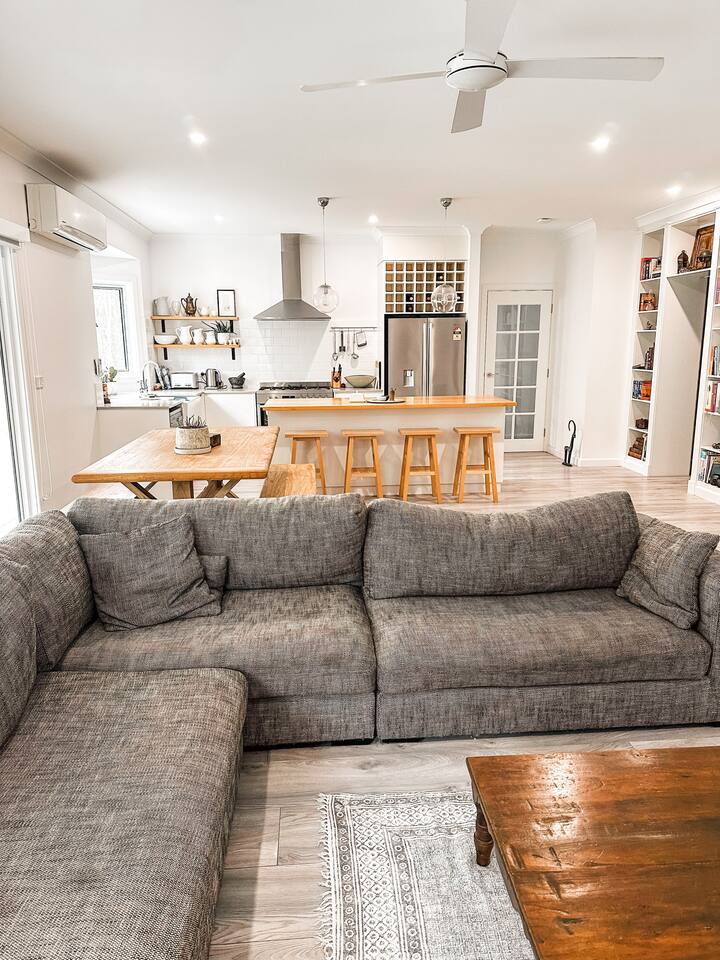 Banksia Beach House - Broulee
