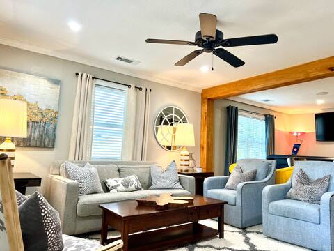 Magnolia House Farmstay convenient to Graceland!