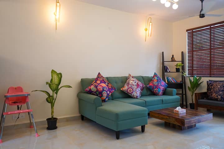 Living room image 2