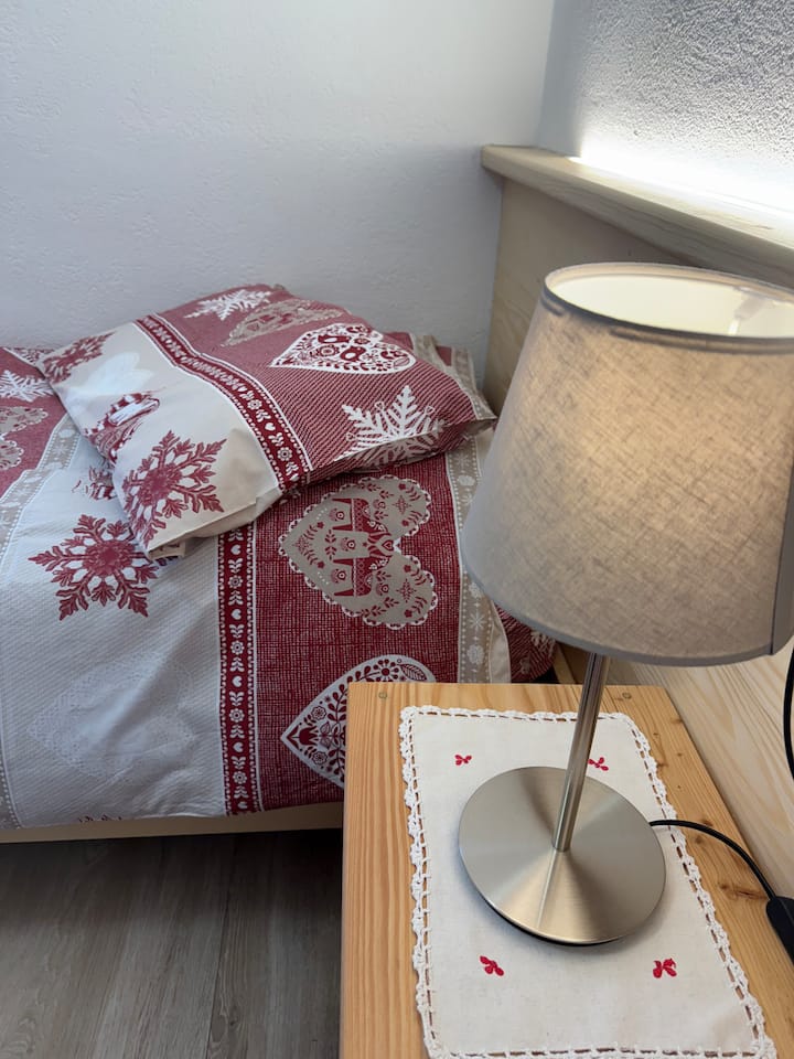 საძინებელი 1