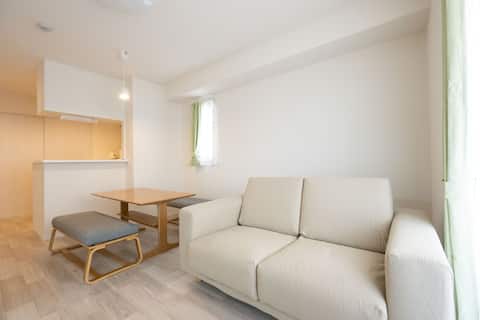 4 minutes walk from the station | 2LDK · 65㎡ | Good access to Osaka and Kyoto | High-speed Wi-Fi | R