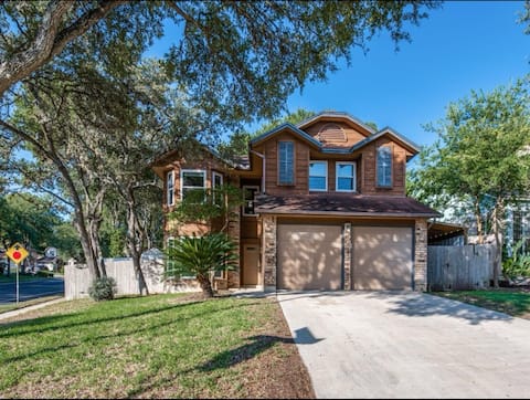 New Braunfels & San Antonio! Best of both worlds!