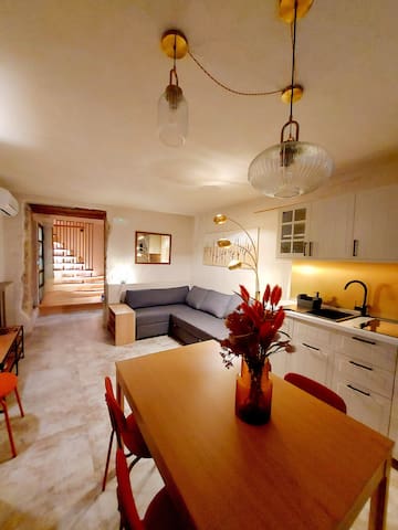 Luxury ALCoVA on 2 floor in historical center