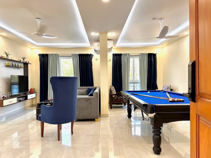 Living room image 4