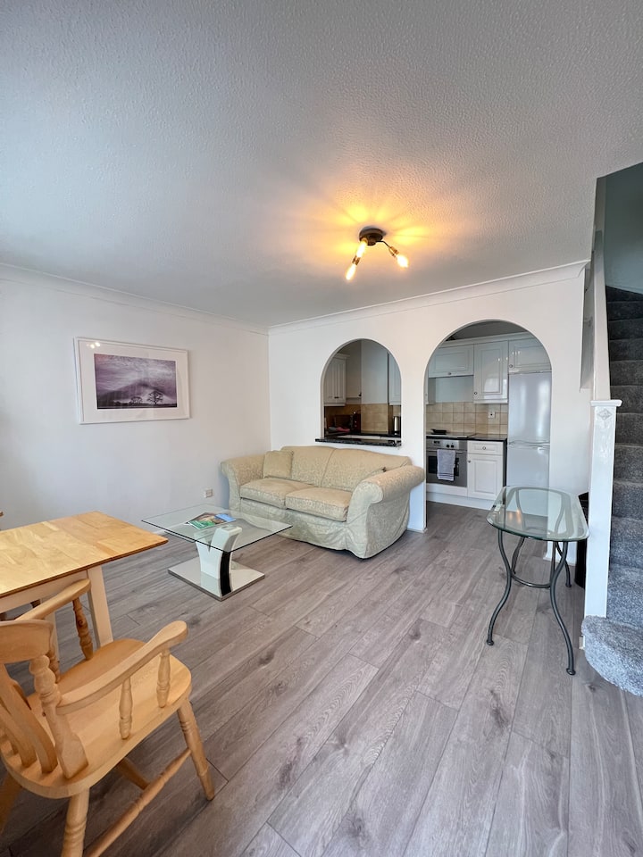 1 Bd Flat In Ub8 Near Heathrow - Uxbridge