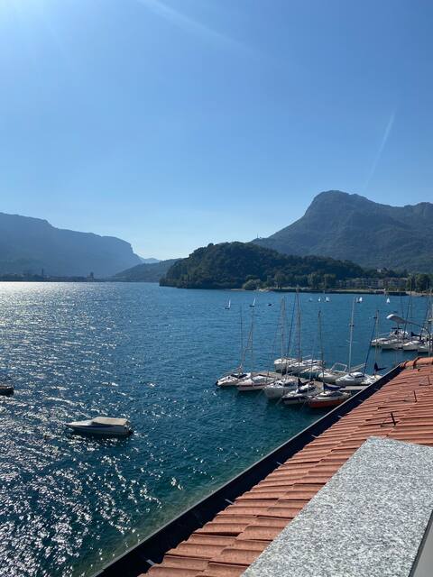The Nest. Mansarda sul lago di Como