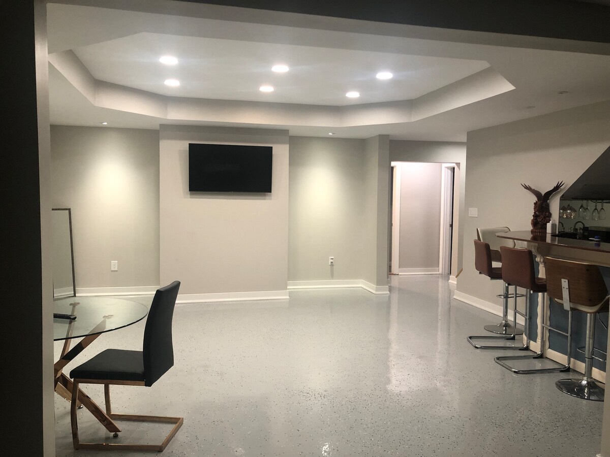 2 Bedrooms & 2 Beds for 4 guests
