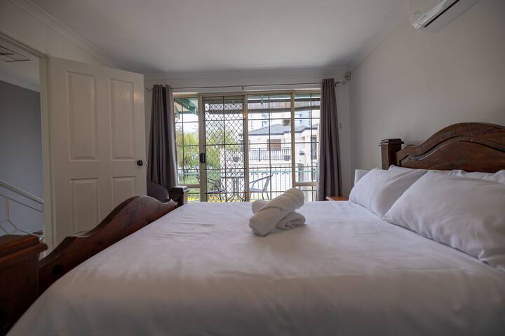 Urban Oasis Hideaway gallery image 3