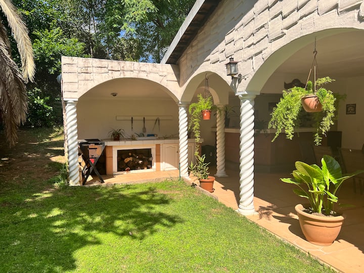Kunatono Guest House - Sandton