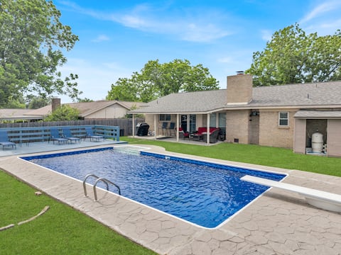 3BR/2BA Home w/ Pool – Family & Work Friendly
