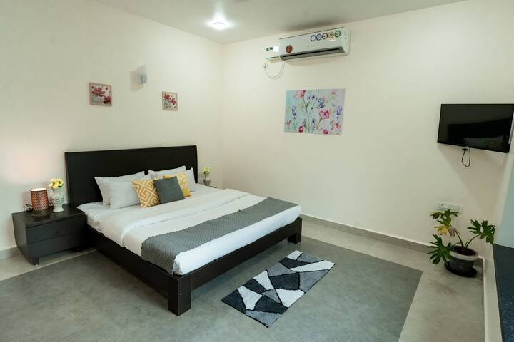 Bedroom 1 image 3
