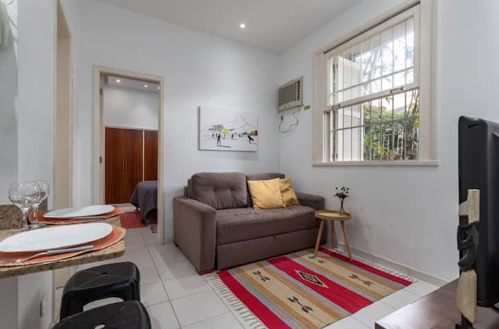 Rum med bäddsoffa, luftkonditionering, TV 