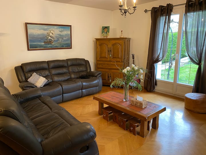 Maison Avec Salle De Loisirs Sports Et Détentes - Meaux
