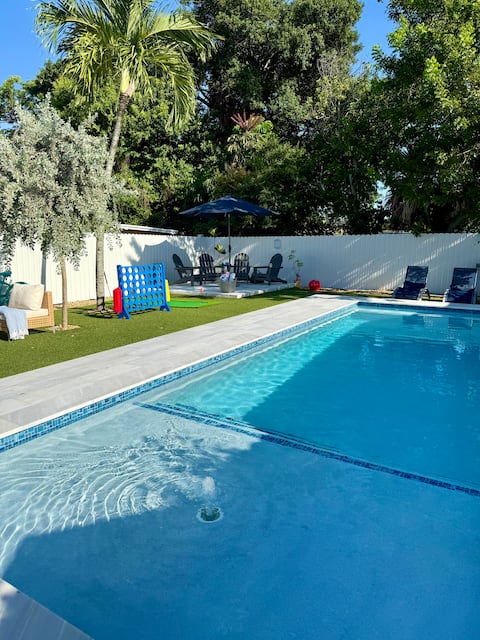 Oasis Yard |Pool|Jets|Game Room|BBQ|Relaxing