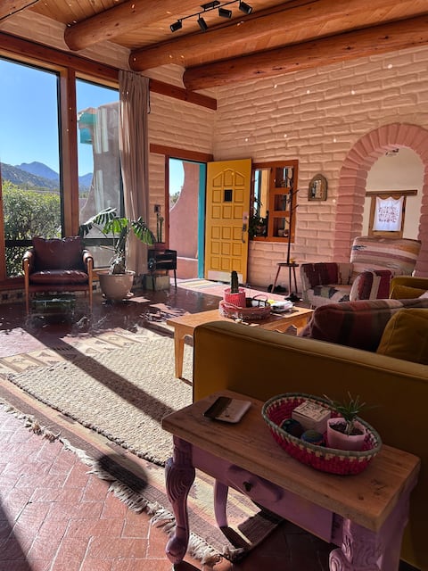 Casa of Watermelon Suenos - Artist Retreat