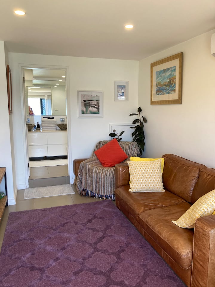 Waterfront Guest House On  Absolute Waterfront - Gosford