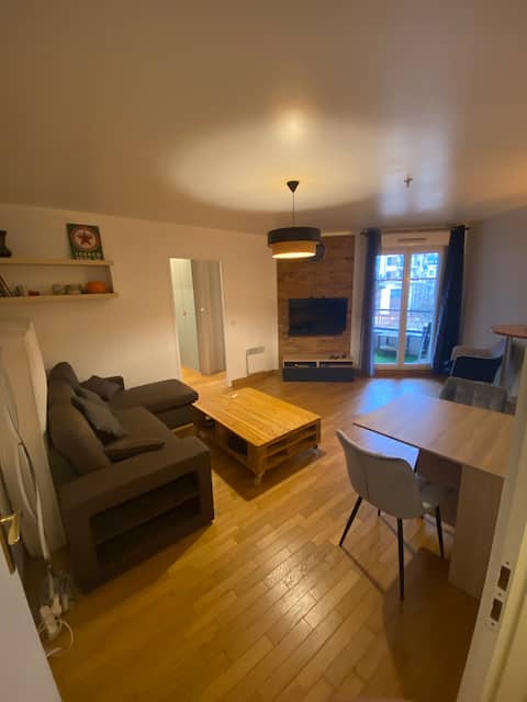 2 room apartment with terrace and parking