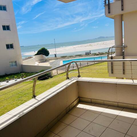 Lagoon Beach apartments 133 gallery image 2