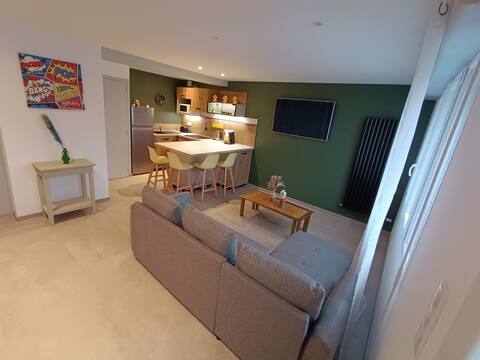 Entire Apartment Ussel 19200