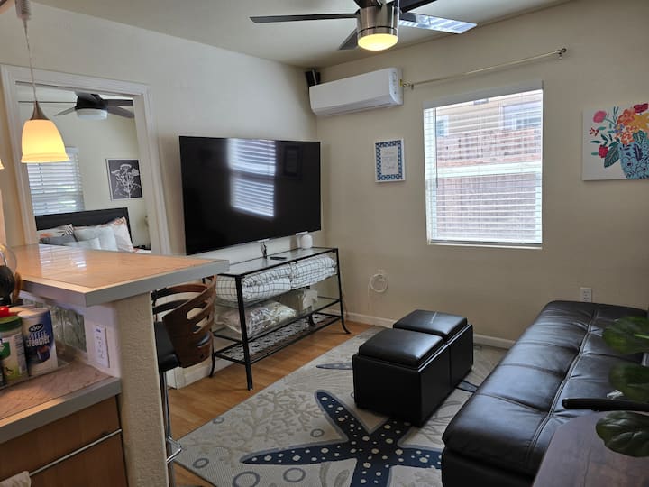 Chic 1br/1ba With Outdoor Oasis - Central Location - ハーバー島, CA