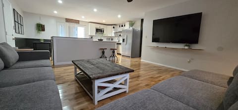 Pets Welcome ~ Long Stay Discounts ~ Game Room