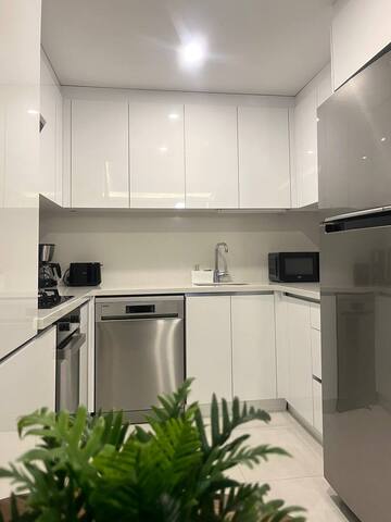 Central Duplex with Terrace – 2BR/2BA #Y9 gallery image 4