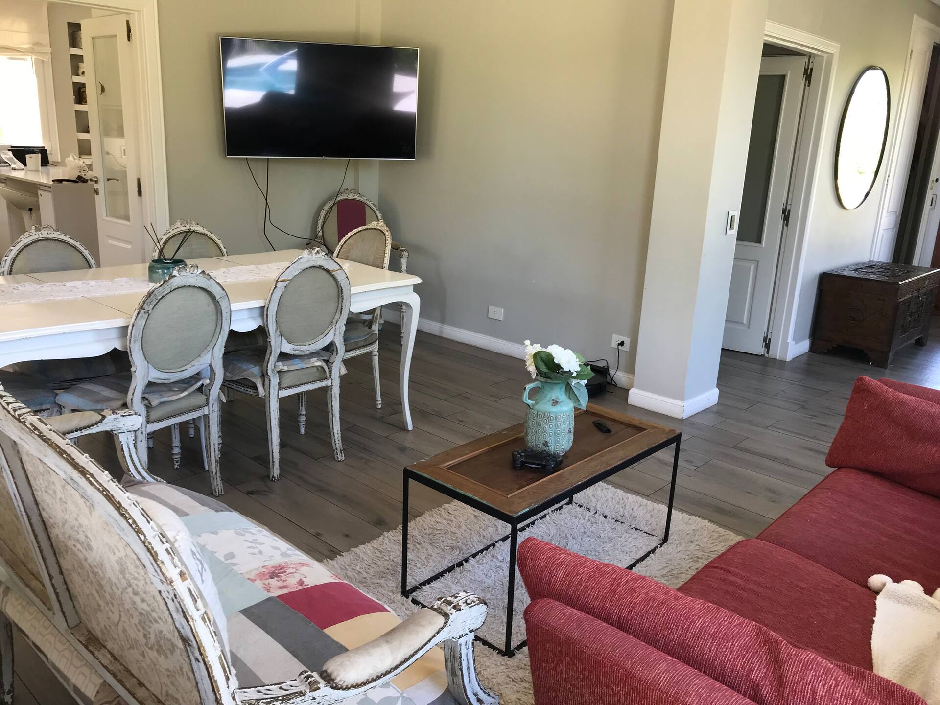 House and pool option for 4 people in La Damasia neighborhood
