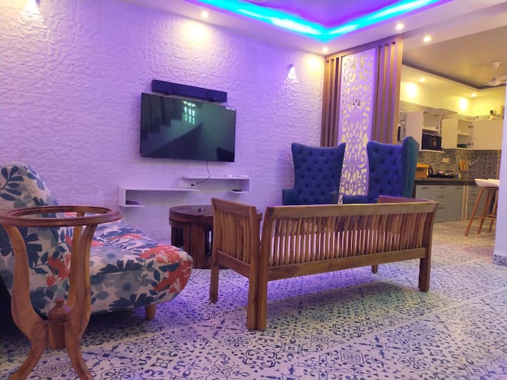 Living room image 1