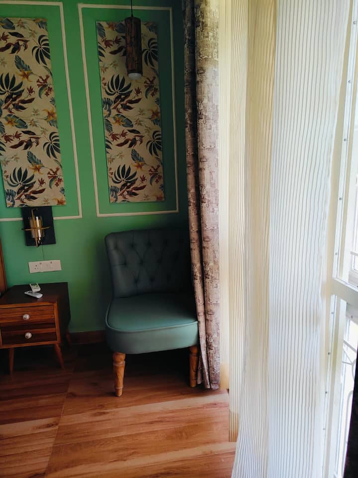 Bedroom 1 image 2