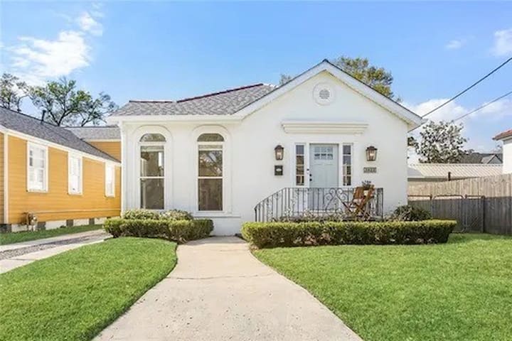 Big bright family home in the heart of New Orleans