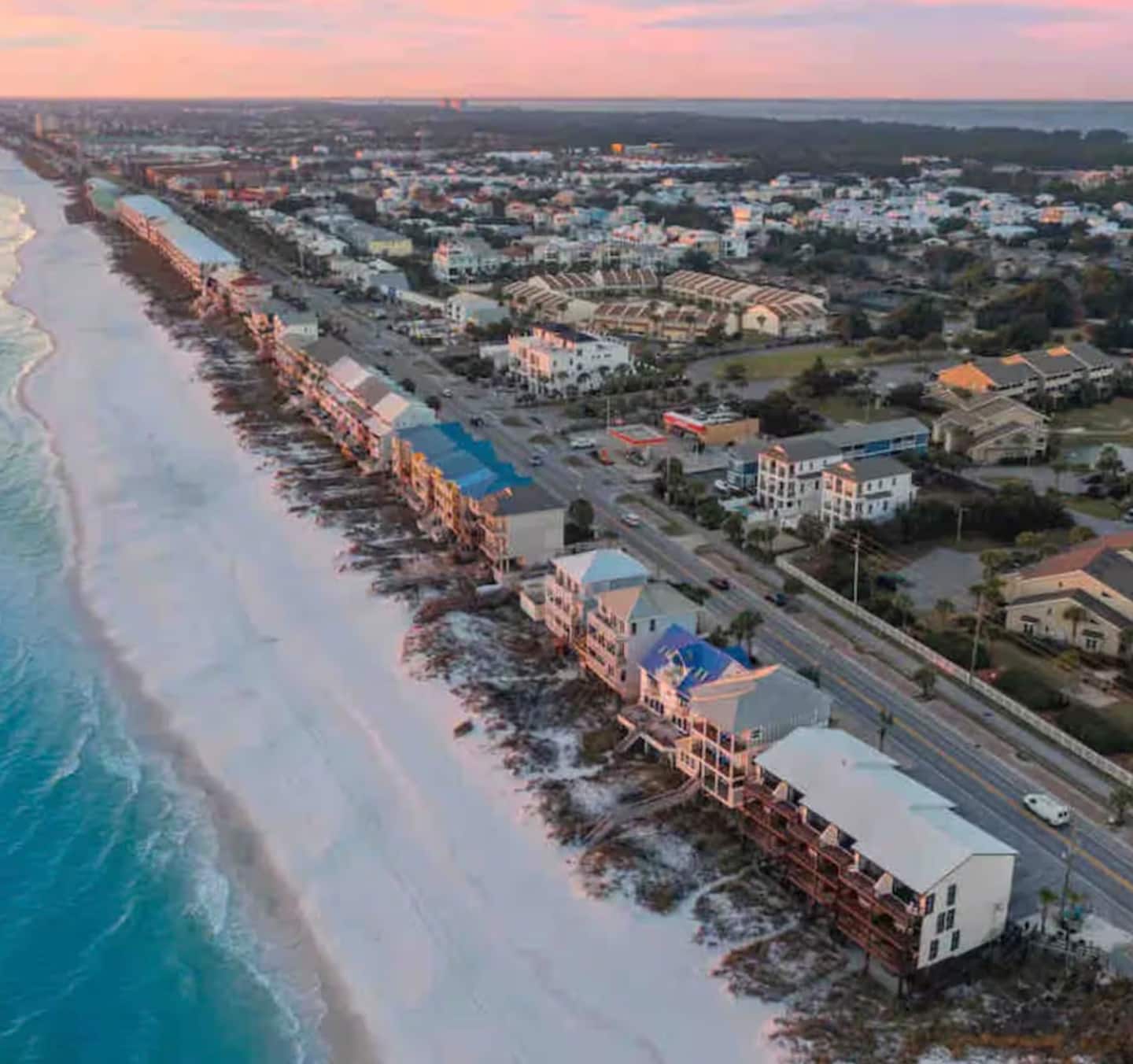 Walkout Oceanfront View/King Beds/Private Beach