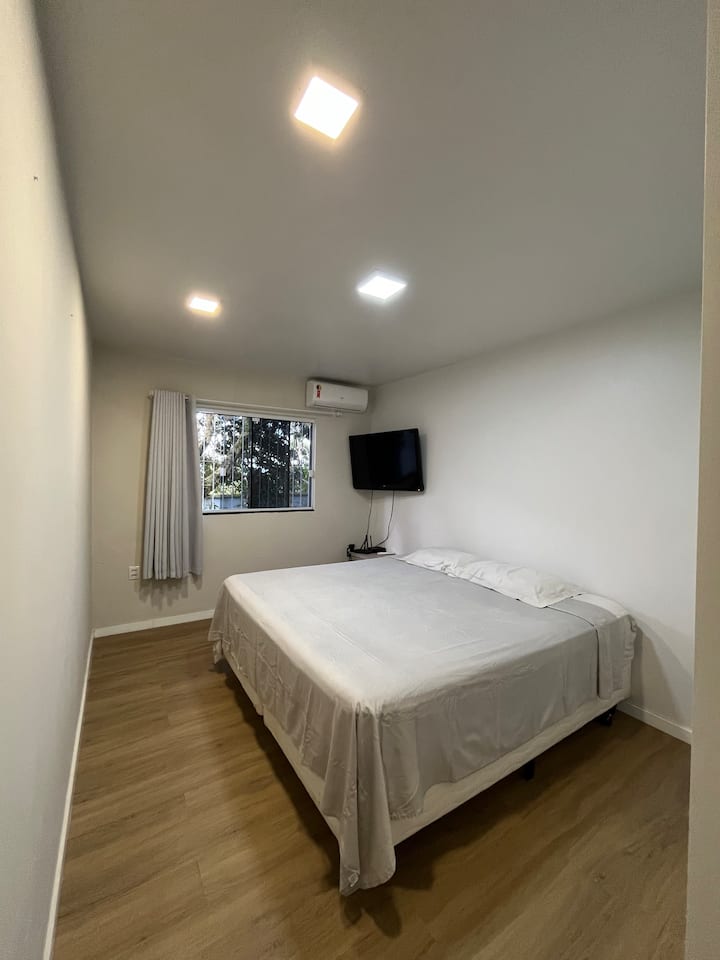 Ambienti i dhomës së gjumit