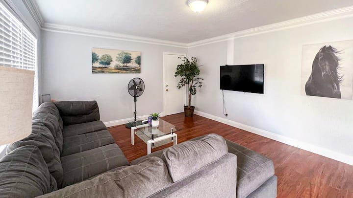 Bayfair- Cozy 3br Home/parking - San Leandro, CA
