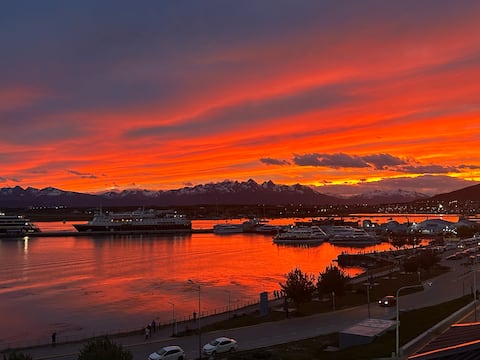 Popular Airbnb listing: Front Line Downtown Penthouse in Tierra Del Fuego