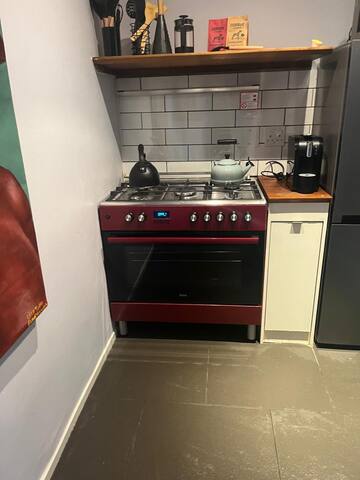 *New* Yellow Haven Bo-Kaap Cape Town Home gallery image 5