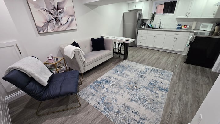 Modern Guest Suite Downtown - Detroit, MI