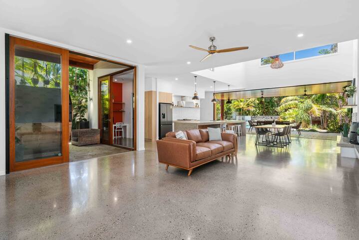 Beachfront Health Sanctuary gallery image 5