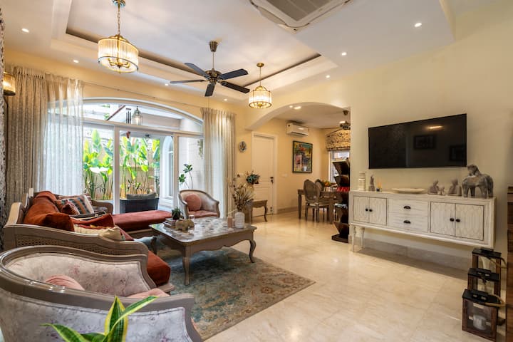 Living room image 4