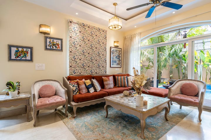 Living room image 3