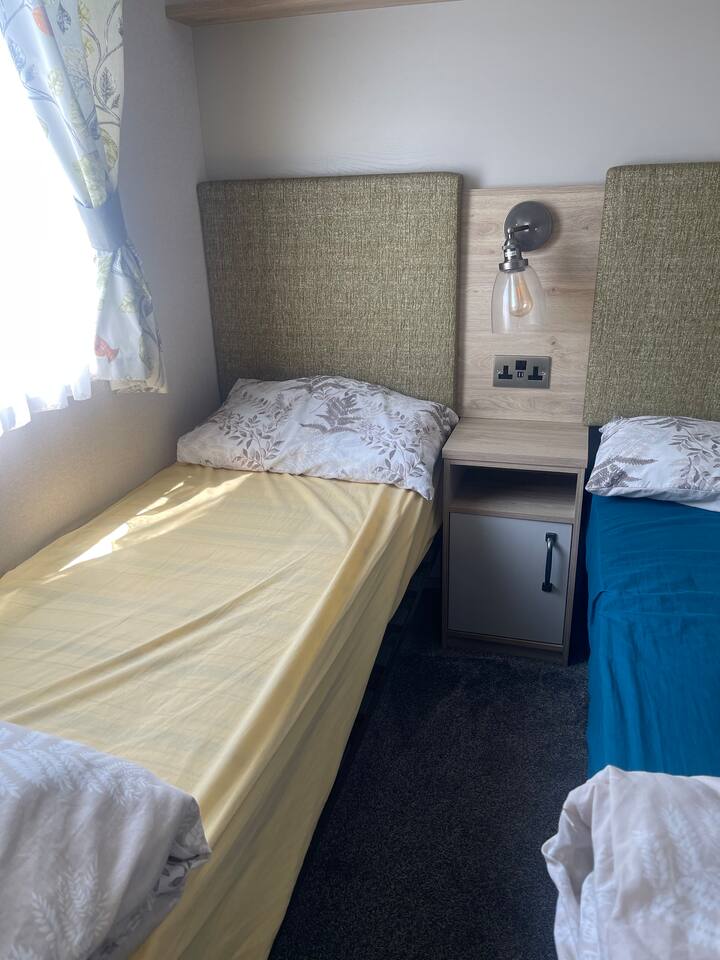 საძინებელი 4