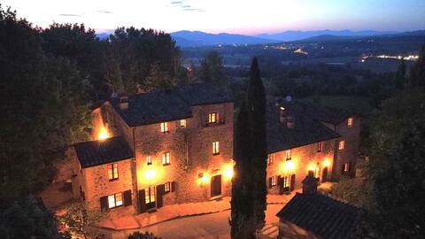 Authentic Borgo 16th Century