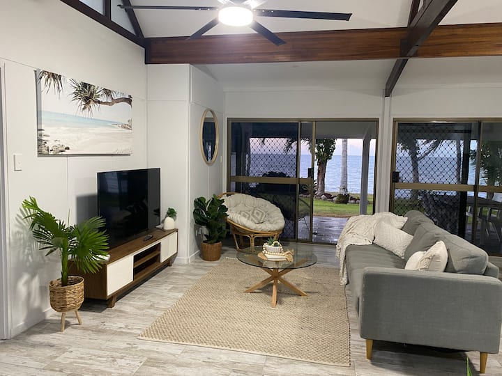 Absolute Beach Front - Bluewater