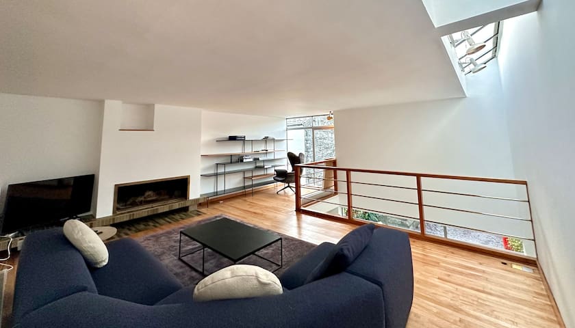 Luxury House in Embassy Belt