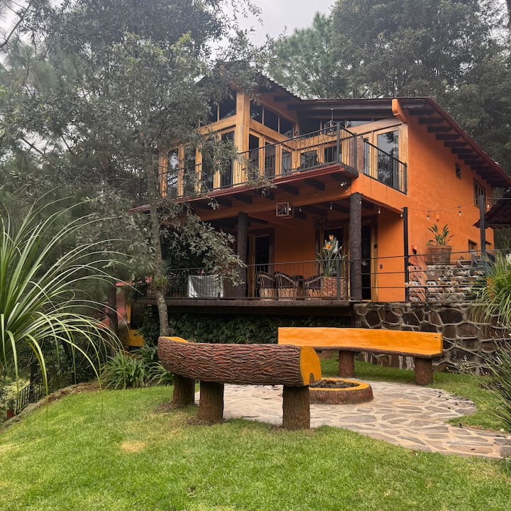 Yaretzi 2 Cabin