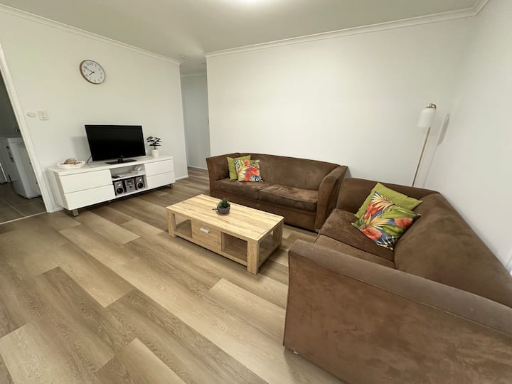 U2 Central & Comfortable In Pialba - Hervey Bay